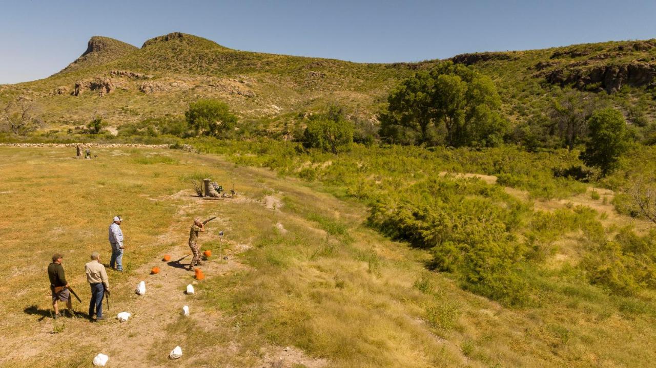 Cibolo Creek Ranch & Resort Marfa Εξωτερικό φωτογραφία